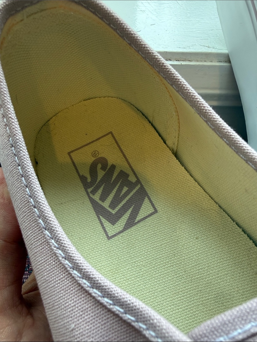 NEVER WORN! Vans Women’s Pink Canvas Platform Sneaker with Daisy Accent - Picture 9 of 12